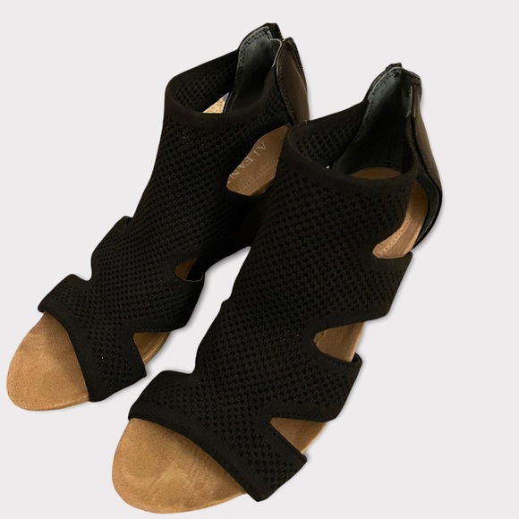 Alfani Shoes - Alfani Step 'N Flex Pennii Wedge Sandal Size 6.5